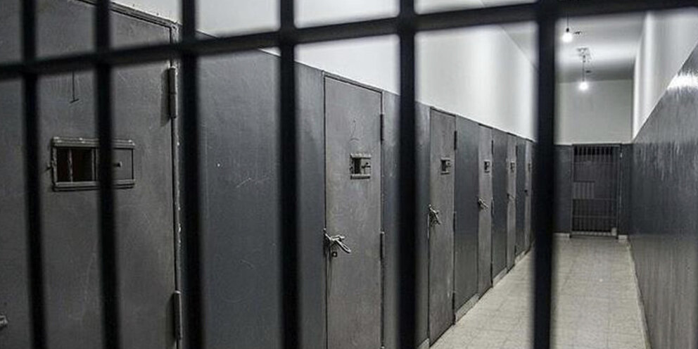 Молодёжная приступность. Семейно бытовое насилие. Избили девушку на улице. Пьяный отец в семье. Бить пьяного.