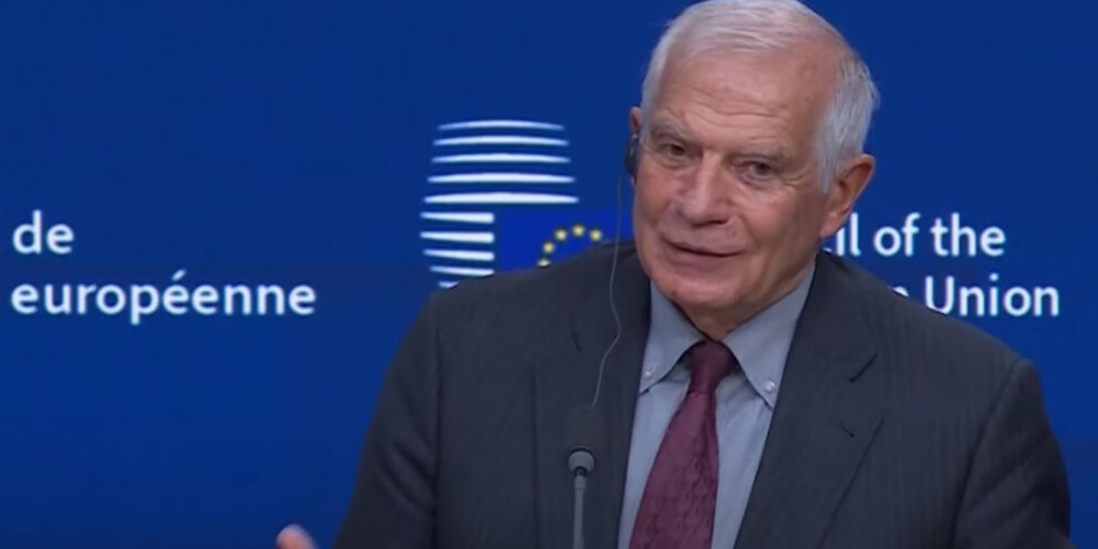 Однокоренные слова. Помощи союза и однокоренного слова. Предложение связано с предыдущим с помощью союза. Жить и жизнь это однокоренные слова. Диктант 2 класс по русскому однокоренные слова.