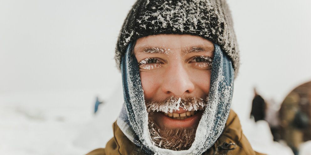 мулан император. иллюстрация к сказке ветер и солнце ушинский. ветер арты. анекдот про дождь. смешные фразы про дождь.