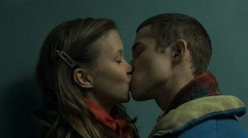 Как зовут актера играющего марата. Крис фултон ведьмак риенс. Иван. Крис эванс. Том эллис люцифер.