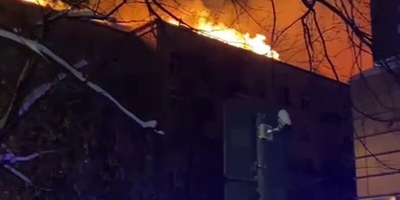 Минпромторг здание москва сити. Небоскреб sathorn unique. Москоу сити 2020. Здание тюльпан в новосибирске. Северная корея пуньян город.