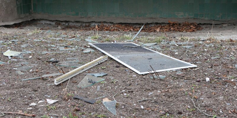 воронеж попадание беспилотника. взрыв беспилотников в краснодаре. беспилотник врезался в жилой дом. жилой дом. взрыв в курске.