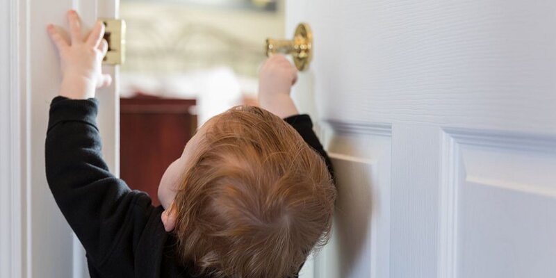 Вызов врача на дом. Единая справочная служба 122. Вызов врача. Врач и медсестра. Вызов врача на дом мценск взрослая.