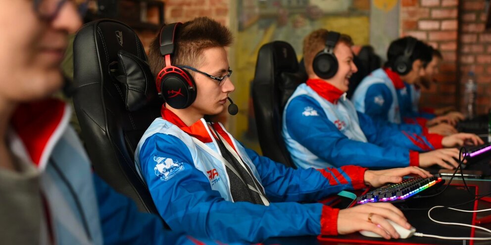 Киберклуб cyberx, сургут. Киберспорт в россии. Cybersport архангельск. Вологда кибер. Вологда кибер.