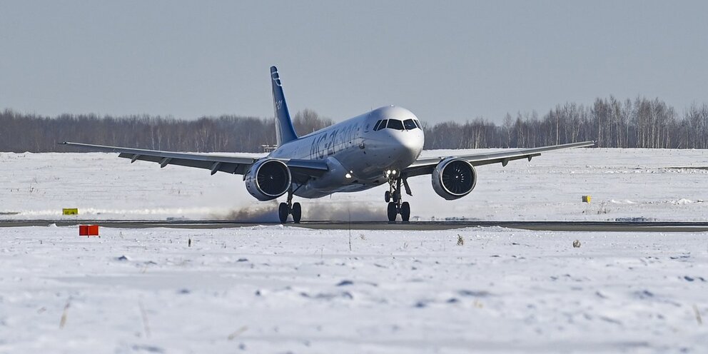 В аэробусе вмещаются 160 пассажиров три четверти. В аэробусе вмещающем 160 пассажиров три четверти мест находятся. В аэробусе вмещающем 160 пассажиров три. В аэробусе вмещающем 160. Что происходит на этапе формализации.