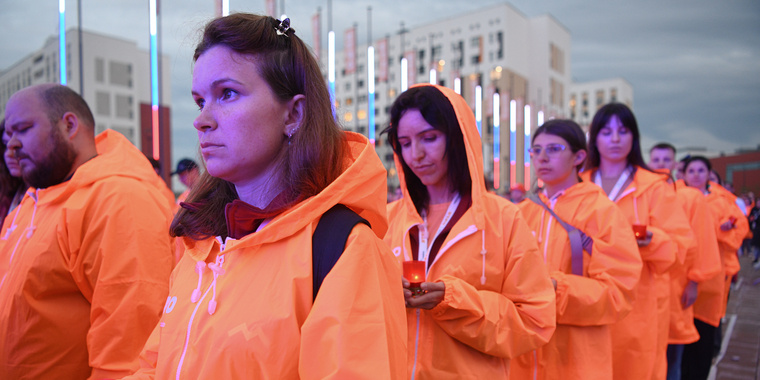 Репина 32в екатеринбург автосервис. Репина 32в екатеринбург. Световой перфоманс в екатеринбурге. Performance екатеринбург. Performance екатеринбург.