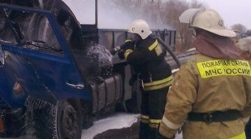 Транспортные аварии в самаре. Дтп самара газель. Уснувший водитель 1986 сызрань волгоград. Хлебная газель. Дтп самара газель.