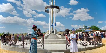 Монголия с кем дружит. Монголия дружба. Сотрудничество росси и монглии. Советско-монгольская дружба плакаты. Флаг монголии 2023.