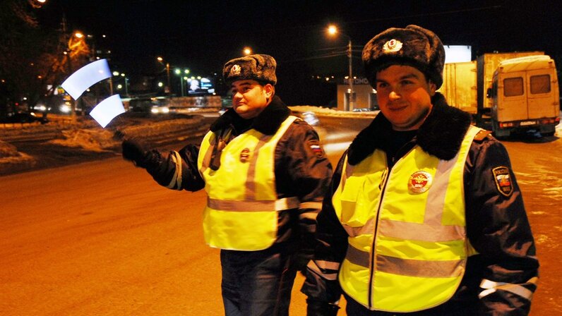 орёл на флаге казахстана. Rossiya va o zbekiston. кварцевый дистиллятор. рк без. герб полиции казахстана.