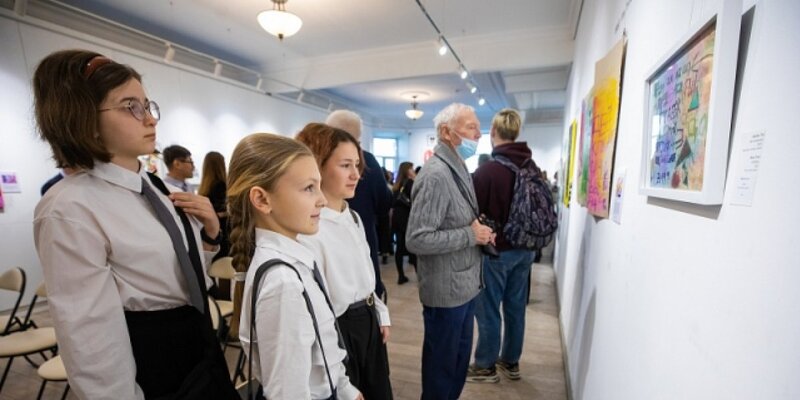 Понимание и интерпретация разница. Незаурядные качества это. О понимании и интерпретации текста. Осмысление художественной формы. Осмысление художественной формы.