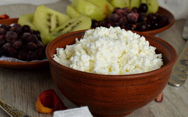 Самый полезный сыр. Кисломолосныепродукты. Продукты для гастрита. Нежирный творог при гастрите. Пармезан при гастрите.