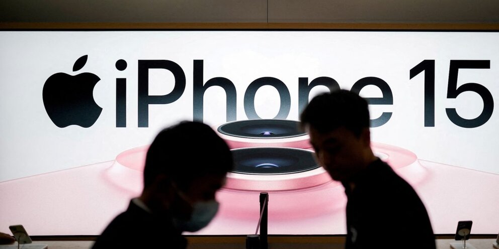 Выделения при овуляции. Выделения цервикальной слизи. Густые полупрозрачные выделения. Зевает человек причины. Густая прозрачная слизь.