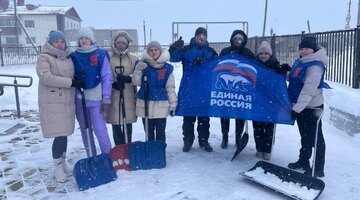 попова наталья семеновна. центр социальной поддержки населения. сахалинский центр социальной поддержки. соцзащита бикин. южно-сахалинск фото 2022.