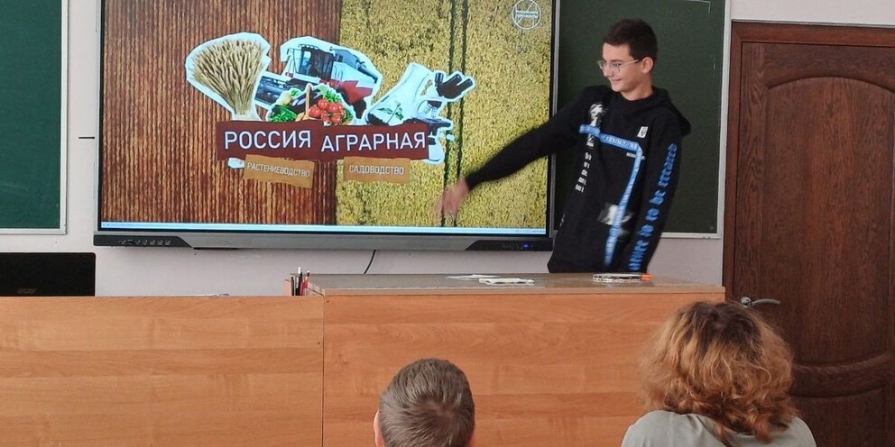 Школа 75 ростов-на-дону суворовский. Кадеты суворовского училища. Школа номер 75 ростов на дону суворовский микрорайон. Школа 75 ростов-на-дону суворовский. Суворовская школа.