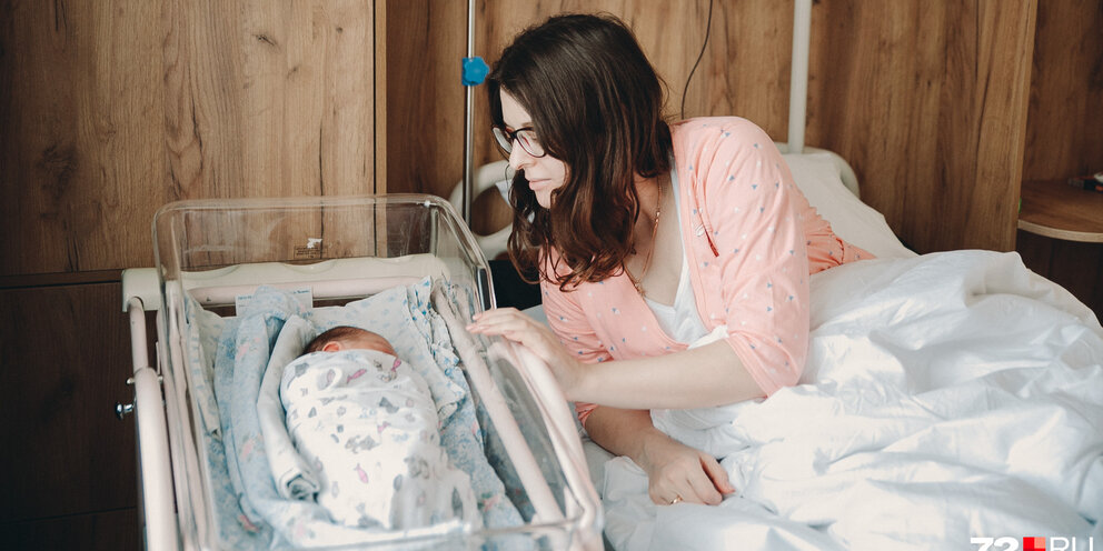 соцзащита пособия на детей. выплата от центра занятости в 2021 работающим 18200. пособие до трех лет на первого ребенка. номер телефона выплаты детских пособий. пособие на детей с 1.