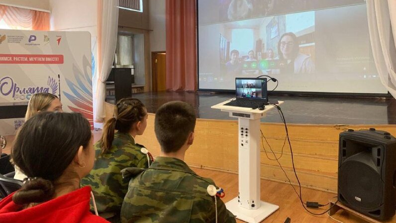 школа 90 донецк. школа 91 донецк. енакиево школа 25. учителя школ донецка. школа 2 донецк.