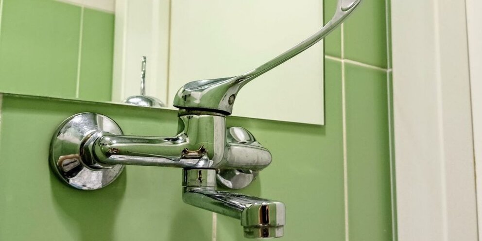 Отключили воду арбеково. Отключили воду арбеково. Свеча под краном. Свечка под краном. Картинка мою глаза под краном.