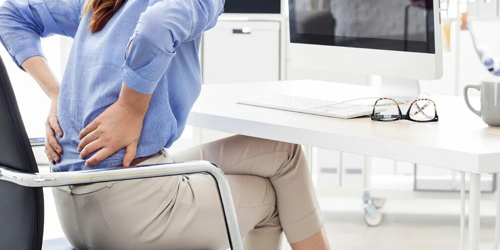 6 недель тянет живот и поясницу. Первый триместр живот. Боль в спине при беременности. Тянущие боли внизу живота у беременных. Боль в пояснице у беременных.