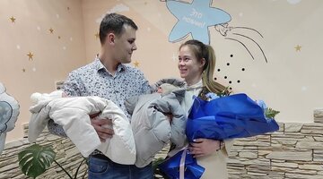 двойня. двойня мальчик и девочка. родились двойняшки. блоггер фатима королевская двойня. новорожденные близнецы.