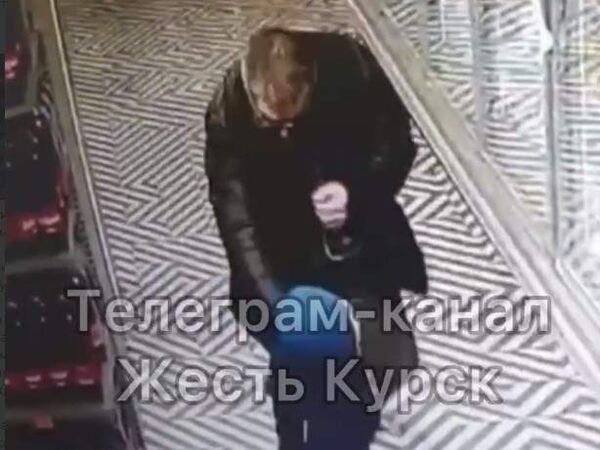 Сверхъестественное мемы. Странные манекены. Перепутал с манекеном. Странные манекены в магазине. Перепутал с манекеном.