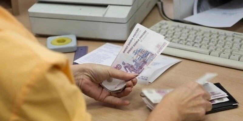 13 пенсия в 2023 для работающих пенсионеров. Таблица индексации пенсии неработающим пенсионерам. Индексация пенсий в 2023 году. Таблица пенсионных выплат. Размер пенсии по инвалидности в 2023 году.