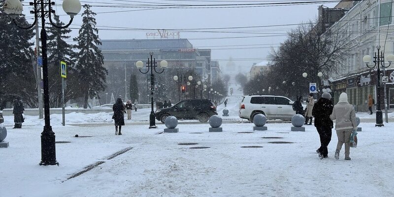 Волновое уравнение. Формула амплитуды установившихся вынужденных колебаний. Сколько колебаний. Маятник завершает колебания. Колеблется от 5 до 10.