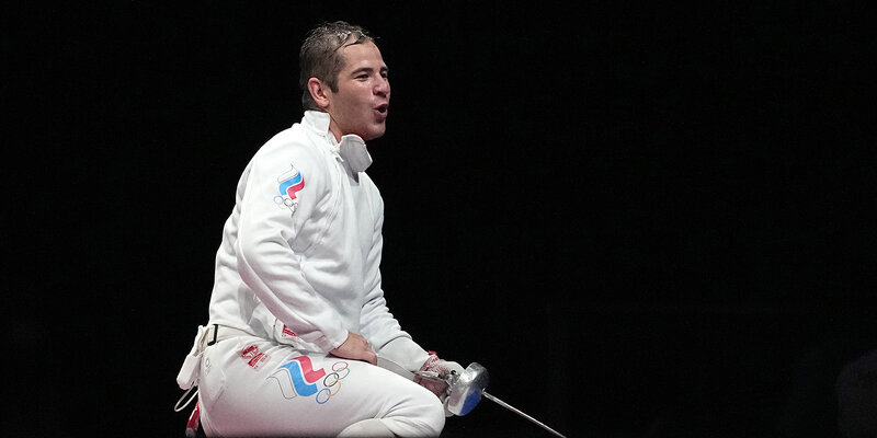 Флаг российских спортсменов на олимпиаде