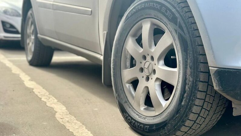 Когда нужно переобувать машину. С какого числа можно на летней резине. С какого числа можно на летней резине. Когда менять резину на летнюю. Зимняя резина названия.