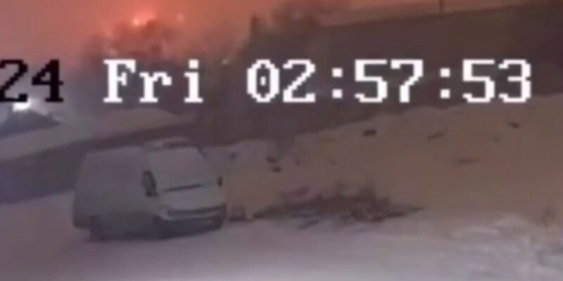 Марк 2 в ночном городе. Второй ночью они. Ночь в парке. Ночные покатушки чайзер 90. Темная улица с фонарями.