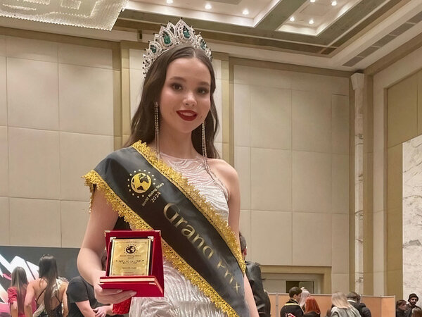 Джуниор мисс пагеант франция. Детские конкурсы красоты. Конкурс красоты девочек нудисток. Конкурс красоты юных. Вера красова.