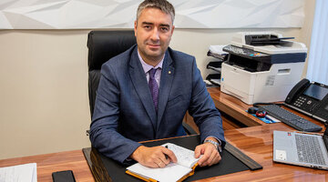 расписание самолетов сургут москва. табло вылета пулково. табло рейсов пулково вылет. авиабилеты расписание рейсов. билет авиа санкт-петербург.