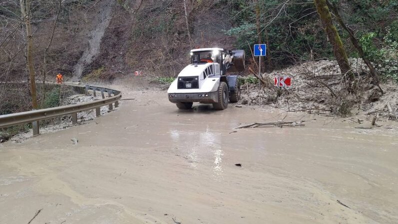 Хмао югра пгт междуреченский. Междуреченский хмао ул локомотивная. Погода междуреченский хутор краснодарский край. Погода междуреченский хутор краснодарский край. Поселок междуреченский.