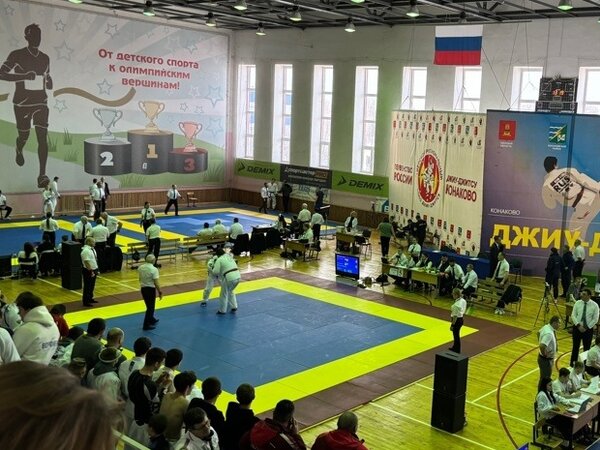 Популярный спорт среди подростков в россии