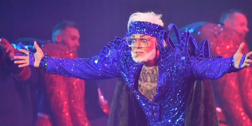 Что означает слово причитать. Предложение со словом горевать. Горевал текст. Горевал текст. Долго ли коротко ли фразеологизм.