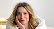 В&nbsp;Сети раскритиковали новое фото Юлии Высоцкой в&nbsp;майке и&nbsp;коротких шортах|