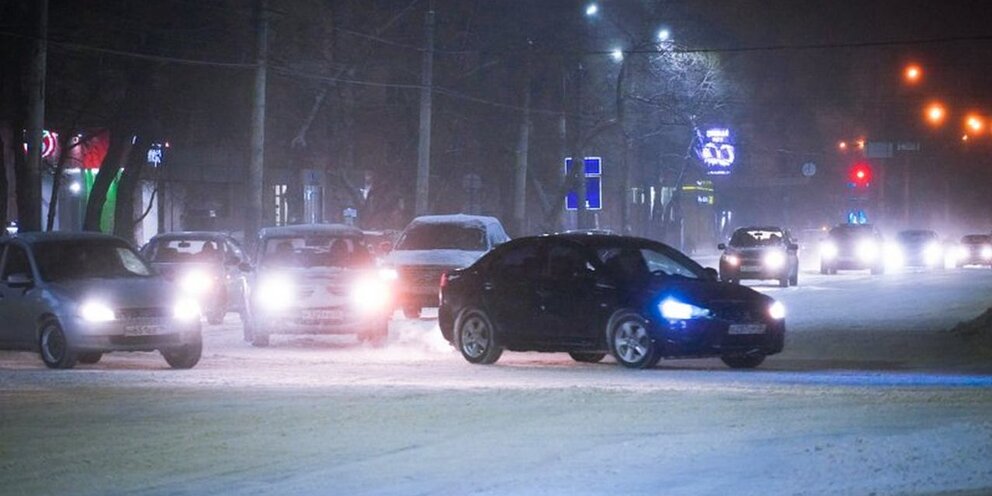 Автомобили в пробке. Топ городских автомобилей. Обстановка в Воронеже на сегодняшний день. Вчера вечером то есть вечером вчера