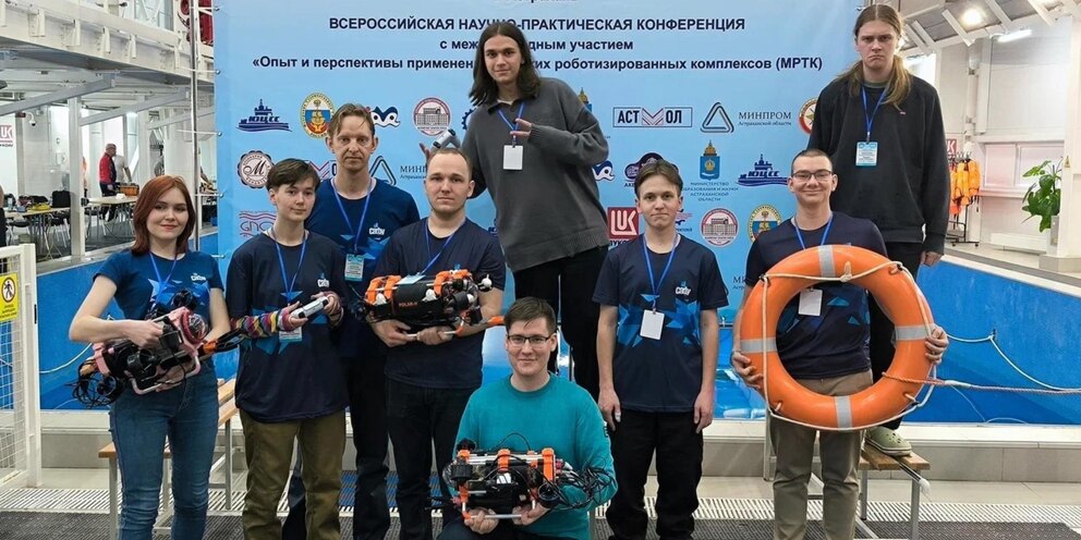 Студенты практиканты на предприятии