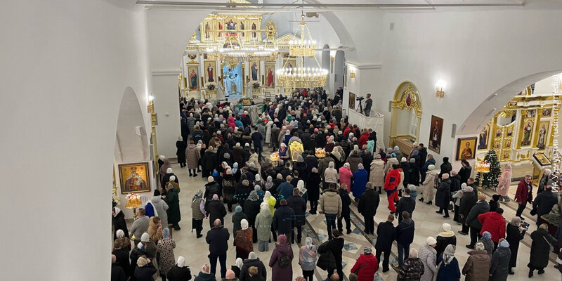 служба в благовещенском храме. благовещенск церковь рождество христова. служба в благовещенском храме. воронеж, благовещенский храм, богослужение. утреннее богослужение в благовещенском кафедральном соборе воронежа.