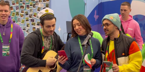 Гимн вфмс. 12 фестиваль молодежи и студентов в москве 1985. Гимн всемирного фестиваля молодежи. Международный союз студентов. Гимн всемирного фестиваля молодежи.