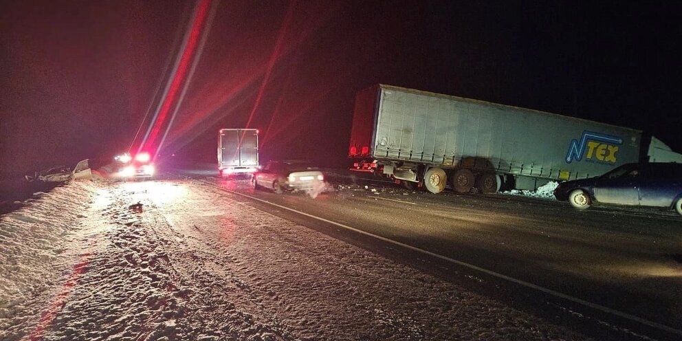 Час минута и секунда 4 класс пнш. Изображение часов. Часы циферблат. Двадцать минут третьего. 5 мин сколько секунд.