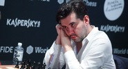 Камеры сняли демонстративный отказ Непомнящего от&nbsp;рукопожатия с&nbsp;американцем|