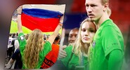 Марина Кондратюк снялась с&nbsp;флагом РФ, чем поразила жену украинского футболиста|