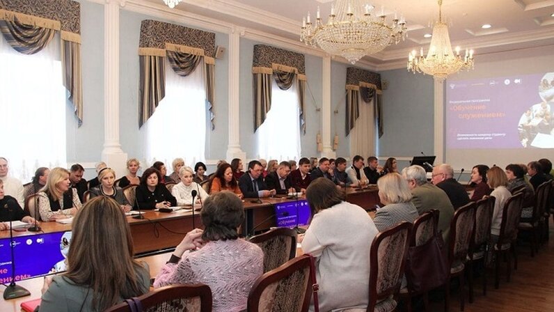 Земли на общинном праве. Идеал это обществознание 10 класс. Введение частной собственности на землю. Земли на общинном праве. Рабовладельческий строй в древности.