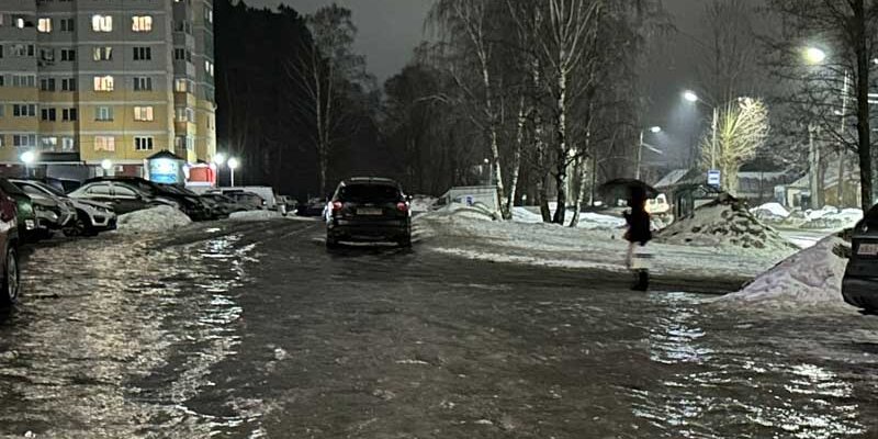 продолжить дождь. дождик вылился из тучки. дождь за окном картинки. сильный ливень в фруктовом саду. стихотворение по рифмам.