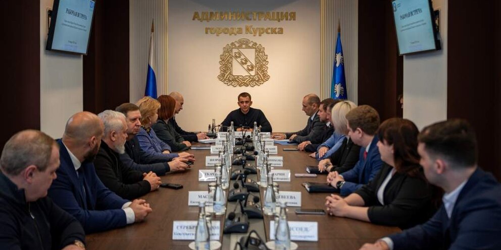 Магистральная 2 курск. Интроверт кафе на мясницкой. Улица магистральная курск. Introvert place мясницкая. Интроверт кафе курск официальный сайт.