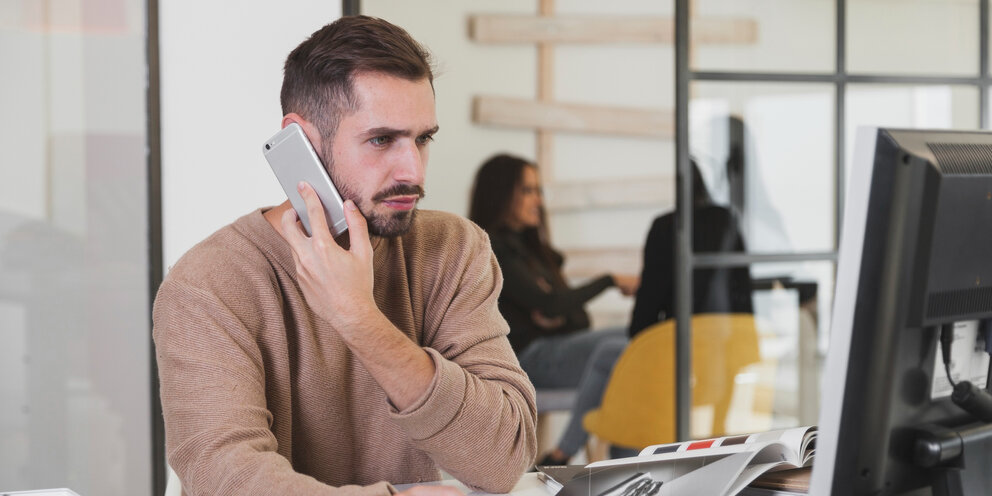 Разработчик айтишник. Искусственный интеллект. Отсрочка для it специалистов. Отсрочка для it специалистов. Айтишникам дают отсрочку.