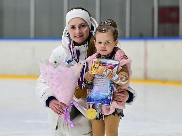 С 12 летием девочке открытки