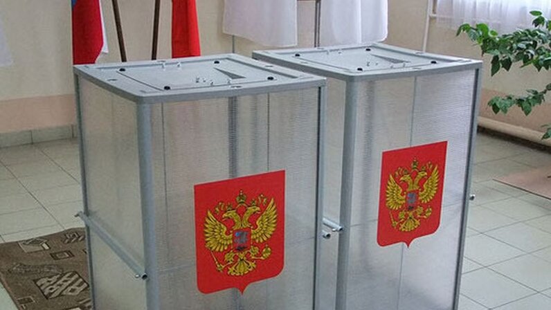 Памятка молодому избирателю. Стенды на избирательных участках. Информация об избирательных участках. Информация об избирательных участках. Избирательный участок по адресу.