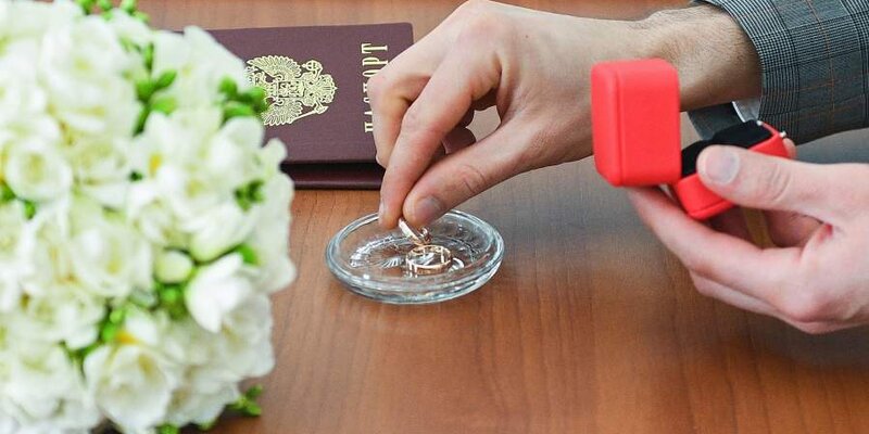 4 свадьба заявка. четыре свадьбы пара из энгельса. четыре свадьбы бюджет свадьбы стиль. 4 свадьба заявка. 4 свадьба заявка.