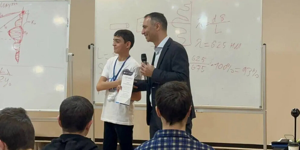 Школа кавказский бульвар. Школа 904 корпус 2. Школа кавказский бульвар. Кавказский бульвар 16. Кавказский бульвар 16к3.